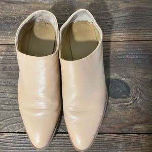 EVERLANE The Modern Babo Mule Sand Tan
Leather Mule Size 6 1/2